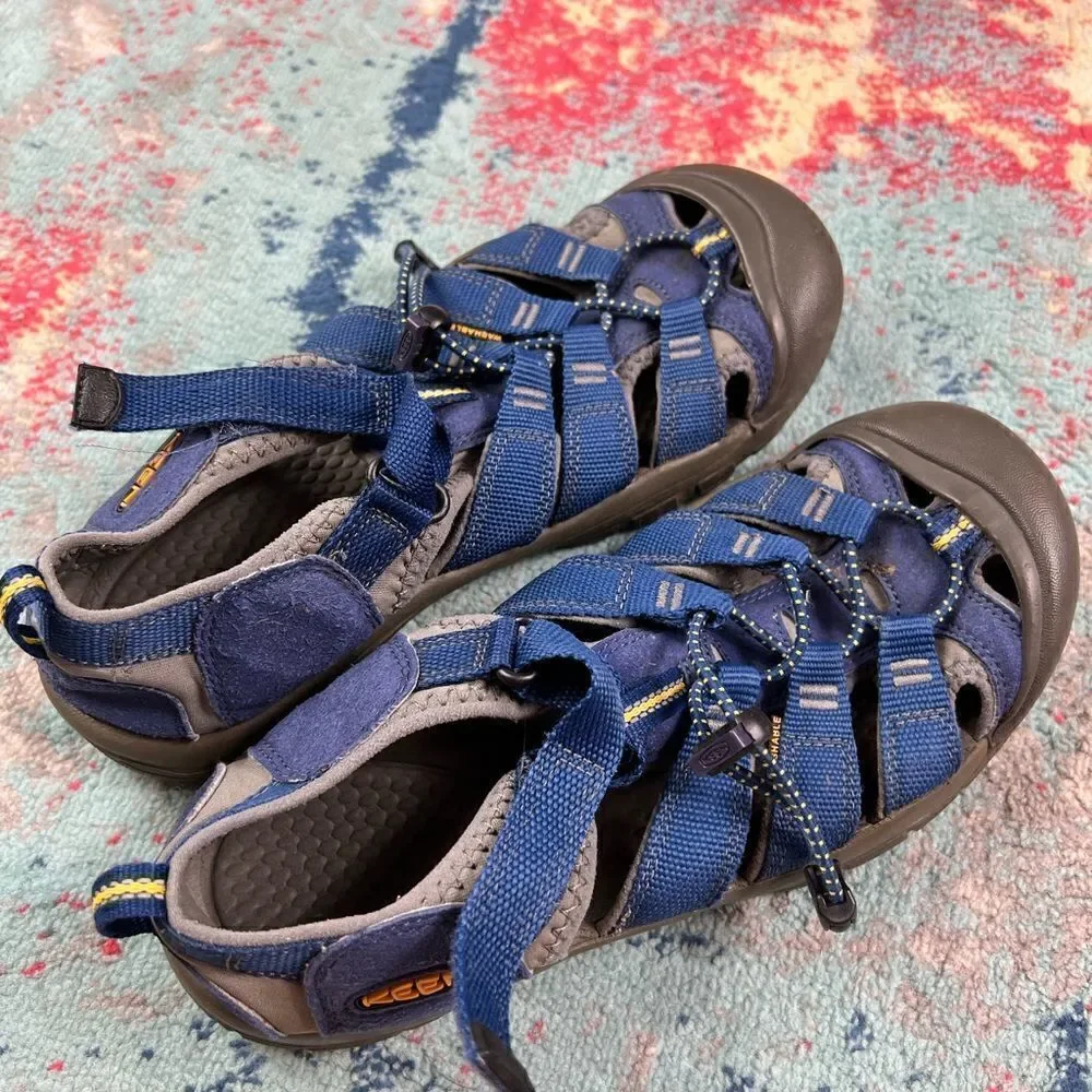 Keen Navy Womens Sandals Size 6